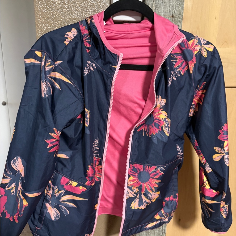 Girls Columbia Rain Coat size 10-12 big girl Reversible too Never worn